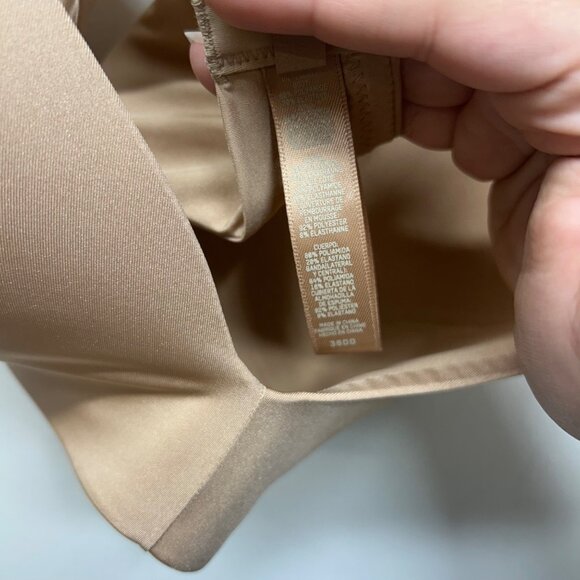 Skims Light Beige Wireless Push-Up Bra Size 36DD With Adjustable Straps & Hook C - Picture 5 of 11